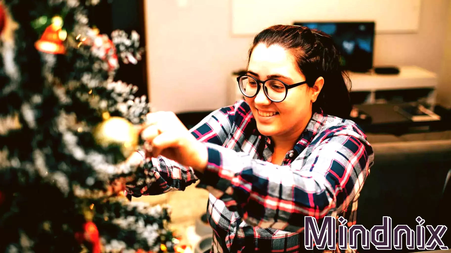 Why Some People Keep Their Christmas Trees Up Until Spring, According to Psychology